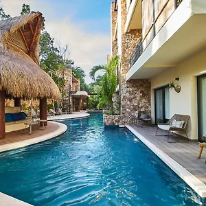 Premium With Private Terrace And Pool View Apartamento